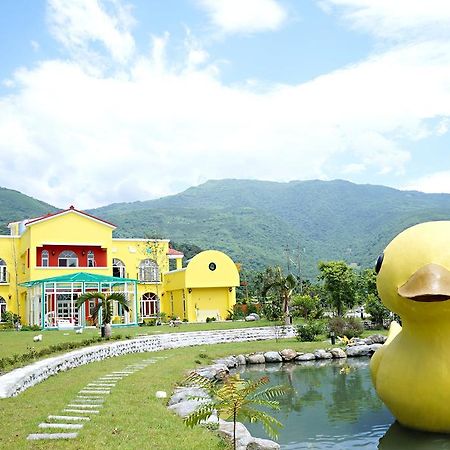 依比鴨鴨水岸會館 Ducking House Bed & Breakfast Ruisui Bagian luar foto