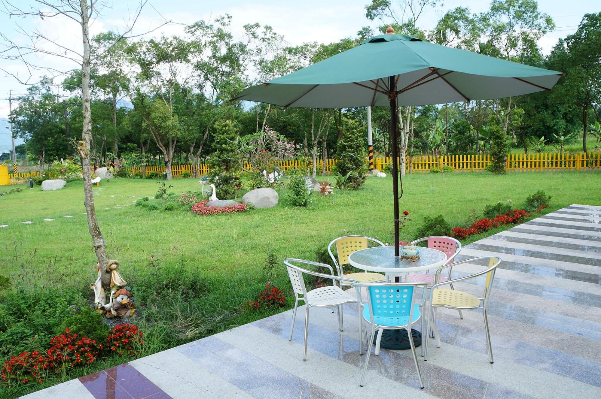 依比鴨鴨水岸會館 Ducking House Bed & Breakfast Ruisui Bagian luar foto